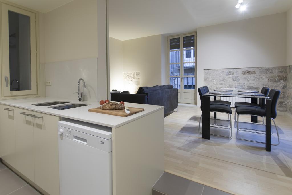 Bravissimo Cort Reial-2B Apartment ชีโรนา ภายนอก รูปภาพ