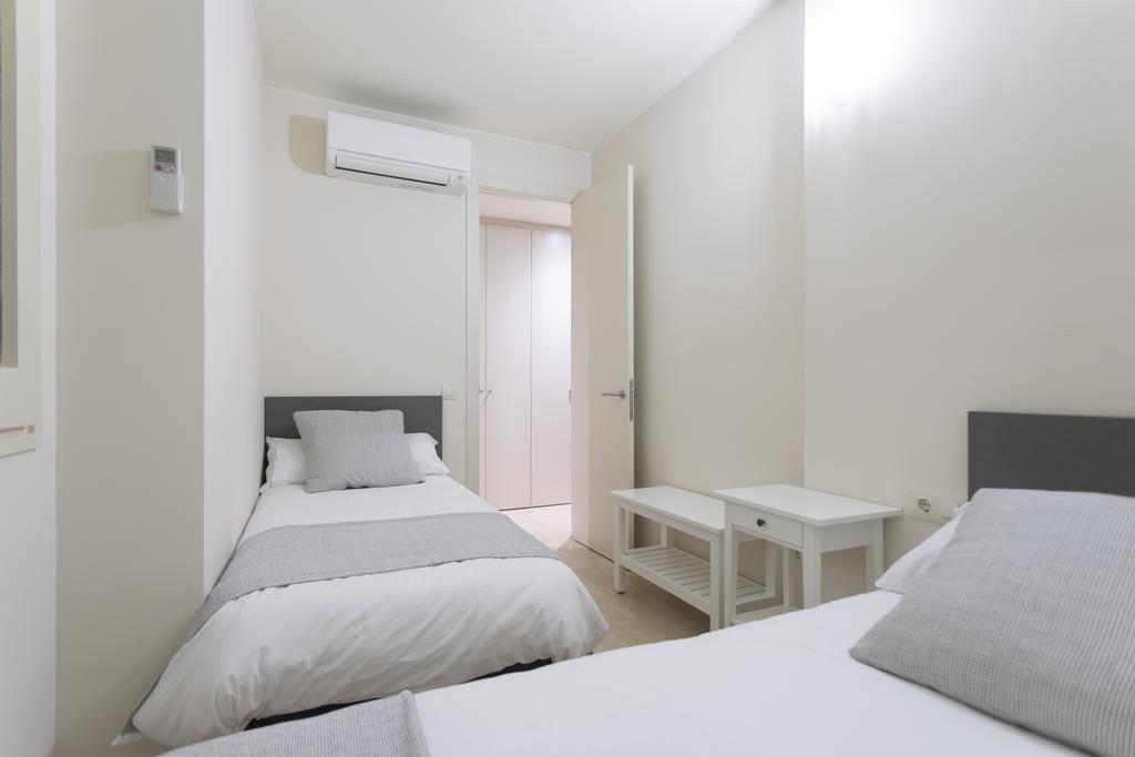 Bravissimo Cort Reial-2B Apartment ชีโรนา ภายนอก รูปภาพ